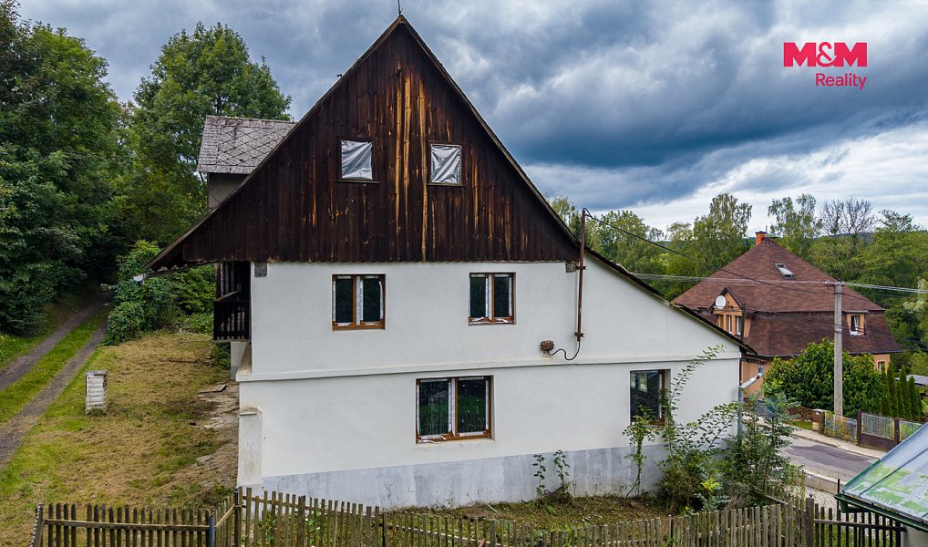 Prodej domu 268 m² s pozemkem 1 187 m², Horní Police – náhled fotky 2