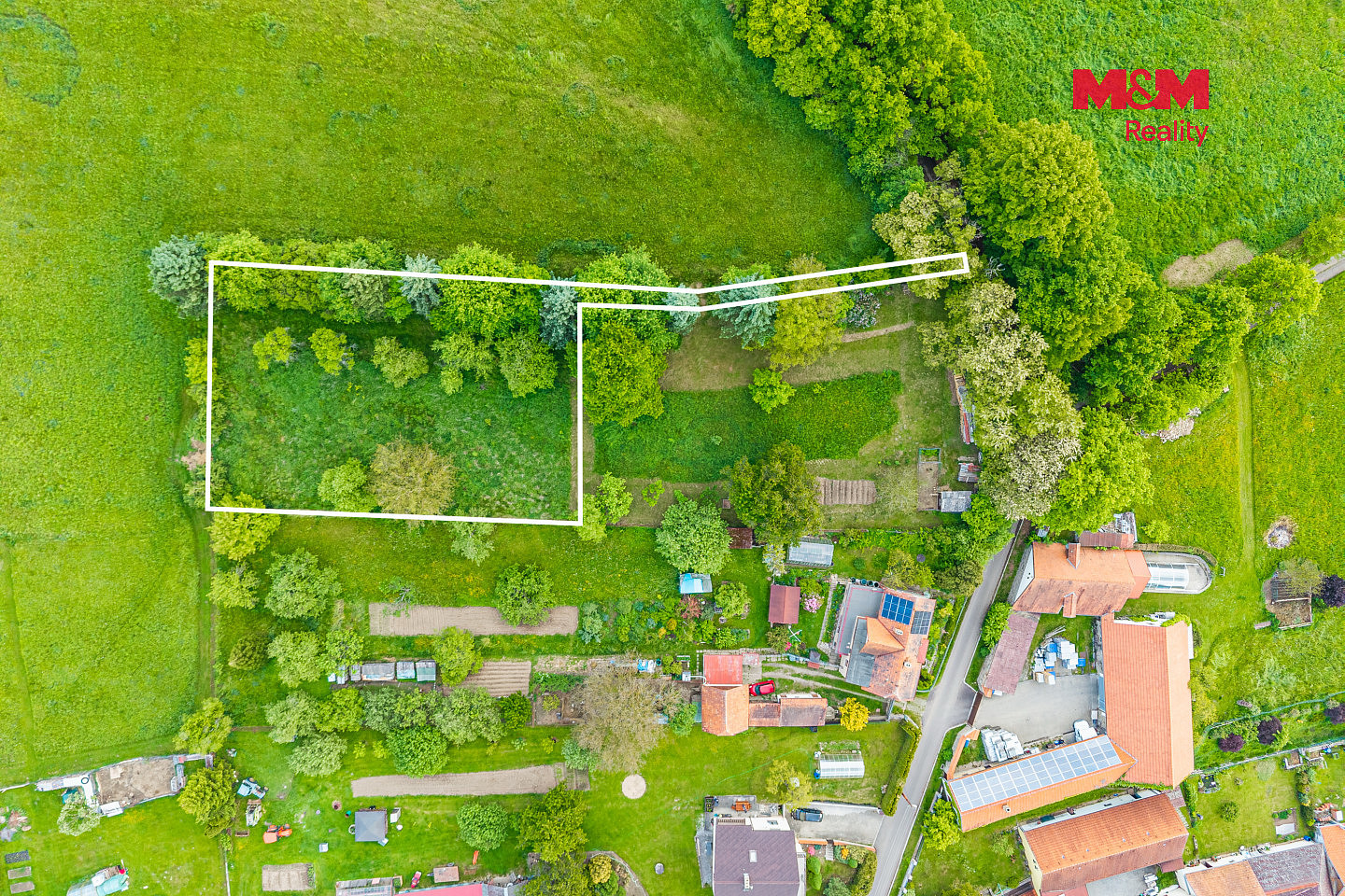 Prodej stavebního pozemku 1 693 m² — photo 2