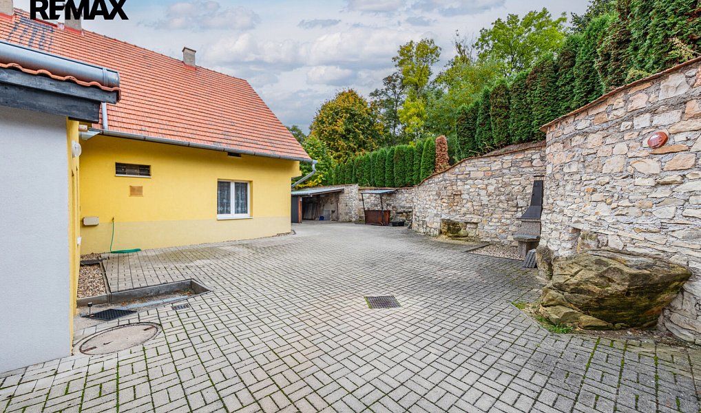 Prodej kanceláře 670 m², Zbrašín – náhled fotky 34