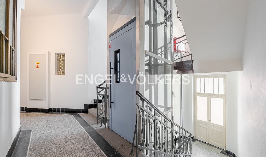 Pronájem bytu 2+kk 81 m², Praha – náhled fotky 11