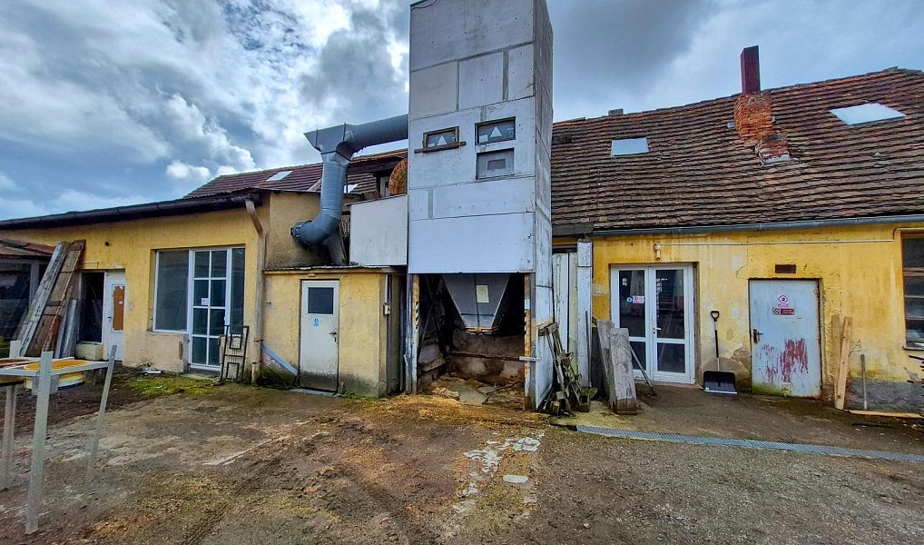 Prodej výrobních prostor 1 980 m², Kasejovice – náhled fotky 5