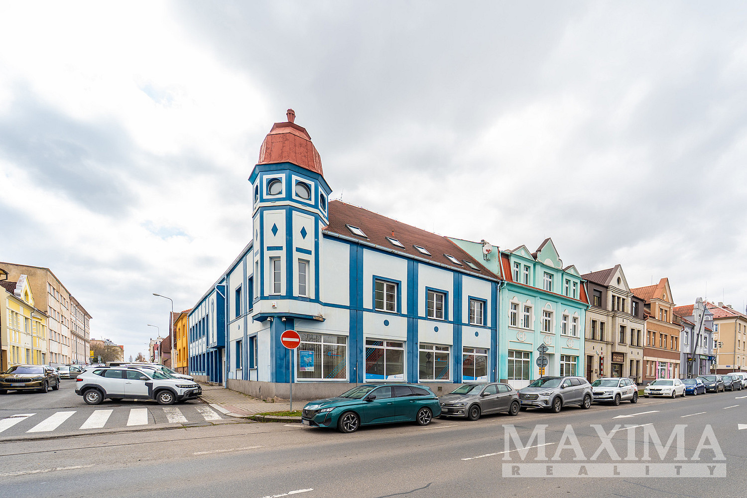 Prodej kanceláře 2 004 m²