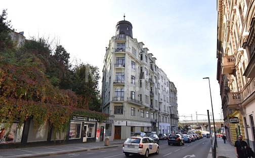 Pronájem bytu 5+1 214 m², Husitská, Praha 3 - Žižkov