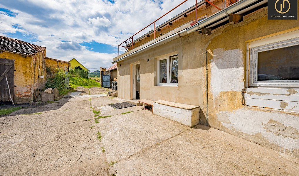 Prodej domu 262 m² s pozemkem 2 342 m², Chožov – náhled fotky 27