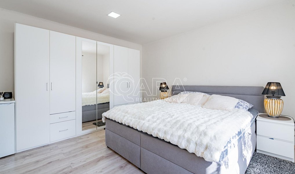 Prodej domu 81 m² s pozemkem 911 m², Zvoleněves – náhled fotky 9