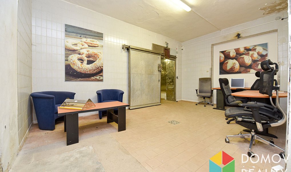 Prodej skladovacích prostor 2 000 m², Hořovice – náhled fotky 11