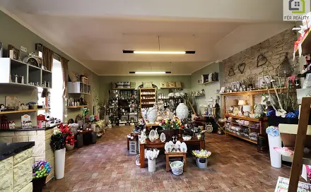 Pronájem obchodních prostor 100 m², Karlovo náměstí, Roudnice nad Labem, okres Litoměřice