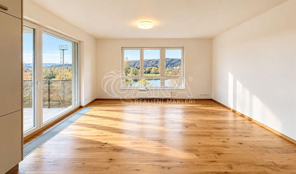 Pronájem bytu 3+kk 94 m², Praha – náhled fotky 2