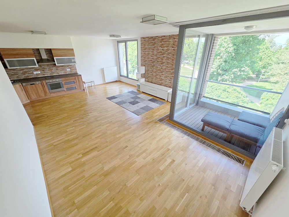 Pronájem bytu 3+kk 86 m² - Widok 2