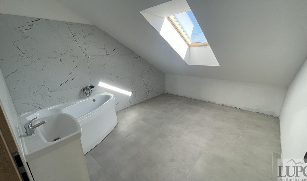 Prodej domu 128 m² s pozemkem 400 m², Postřižín – náhled fotky 13