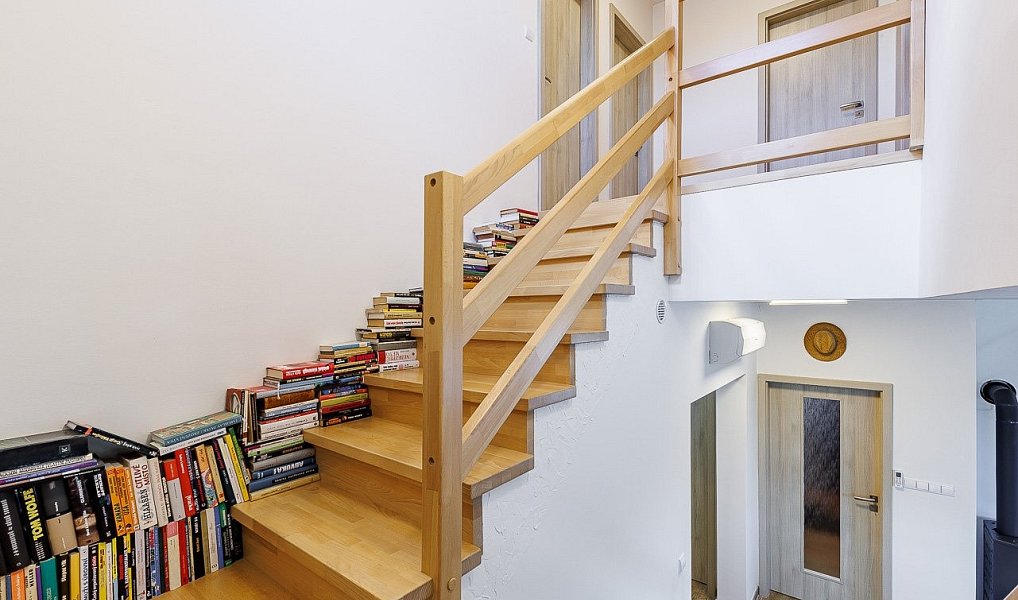 Prodej domu 170 m² s pozemkem 1 384 m², Oborná – náhled fotky 19