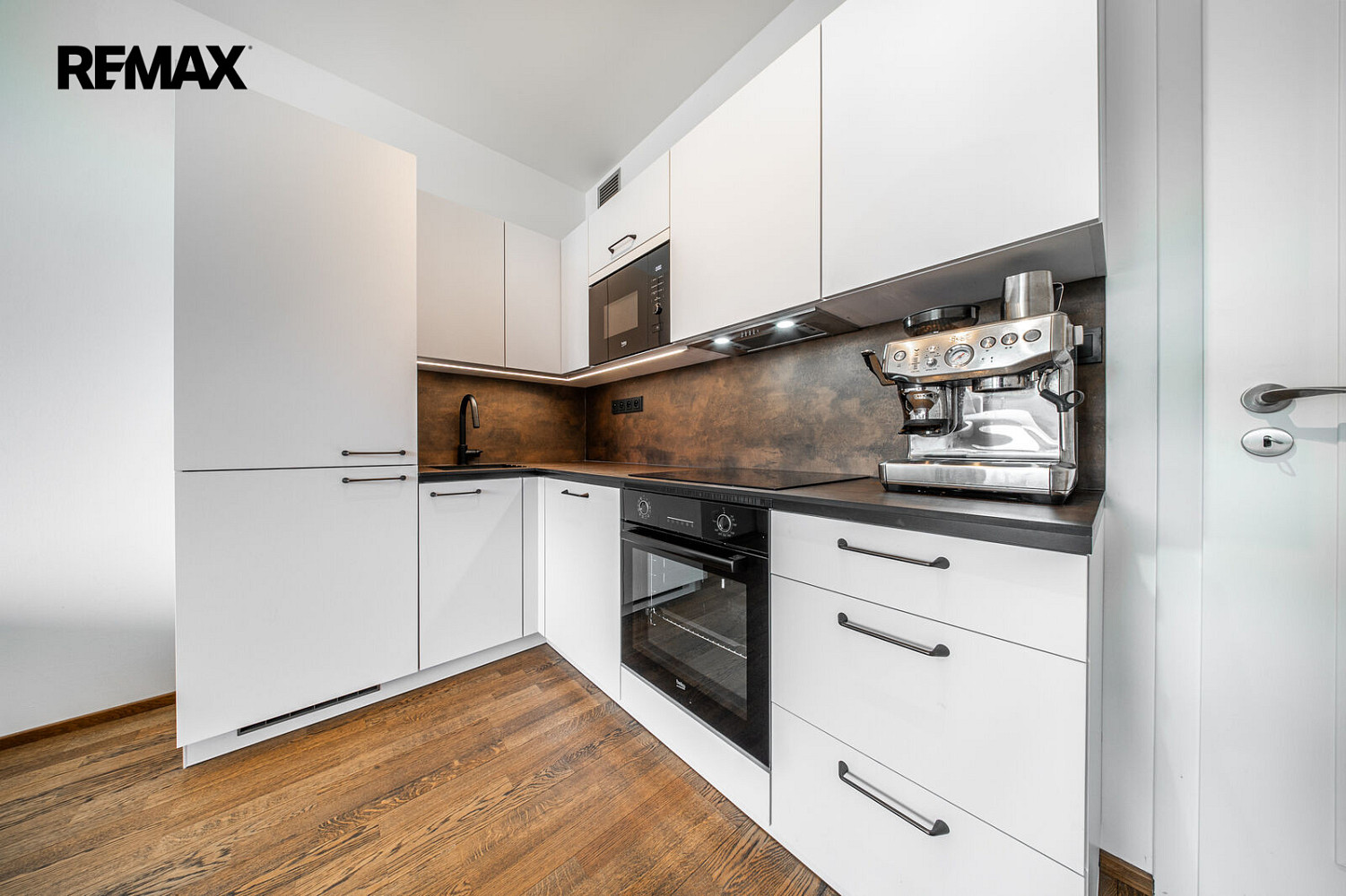 Prodej bytu 2+kk 56 m² – fotografie 4