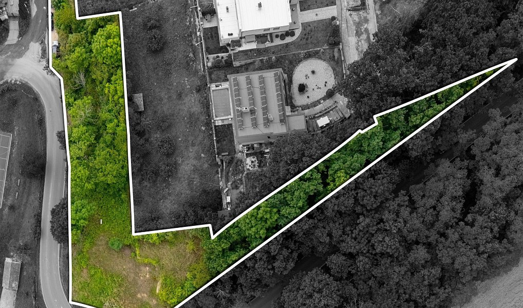 Prodej stavebního pozemku 2 352 m², Horky nad Jizerou – náhled fotky 2