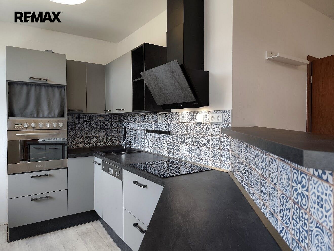 Pronájem bytu 3+kk 80 m² – fotografie 4