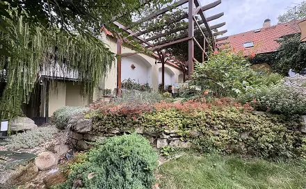 Prodej domu 499 m² s pozemkem 852 m², Na konečné, Praha 4 - Písnice
