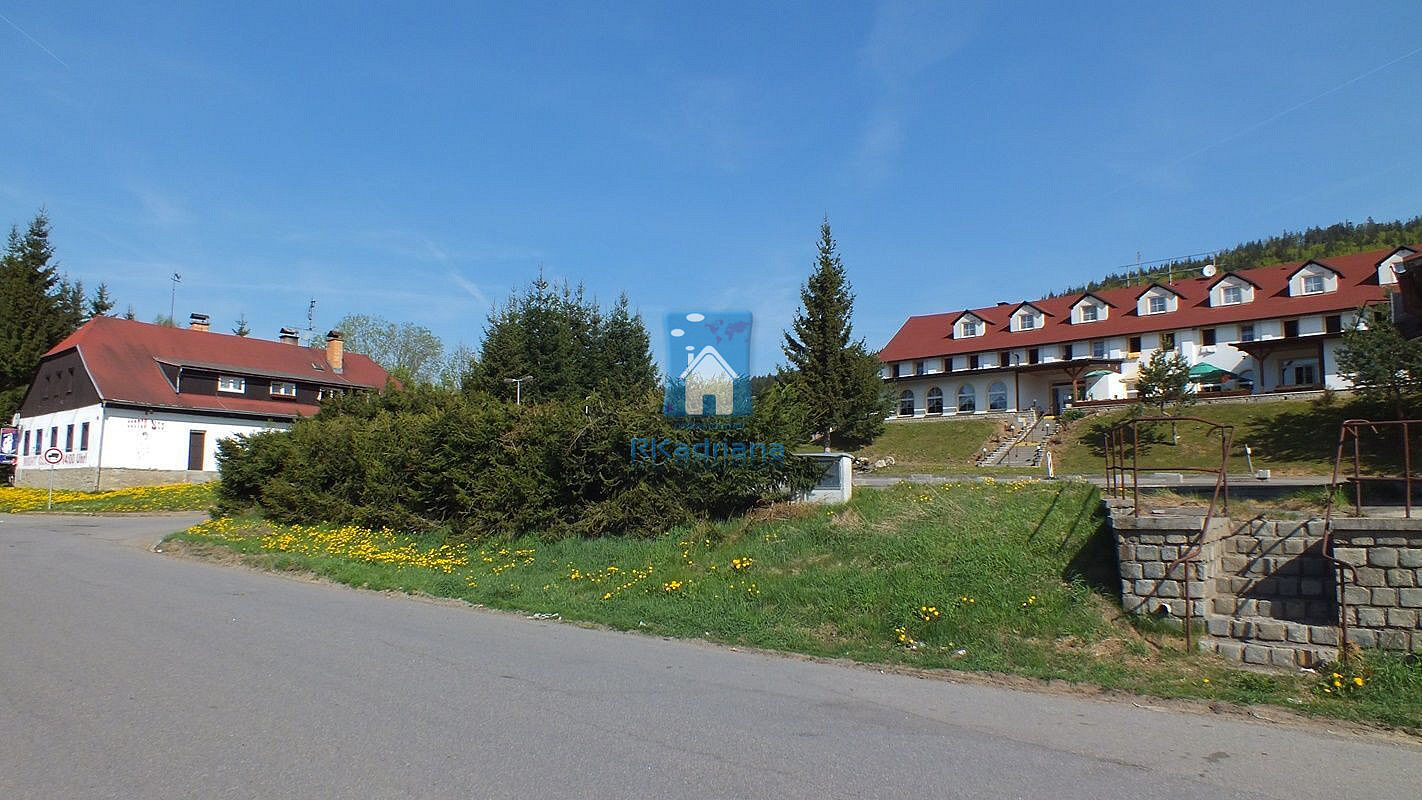 Prodej ubytovacího objektu 1 848 m² – fotografie 2