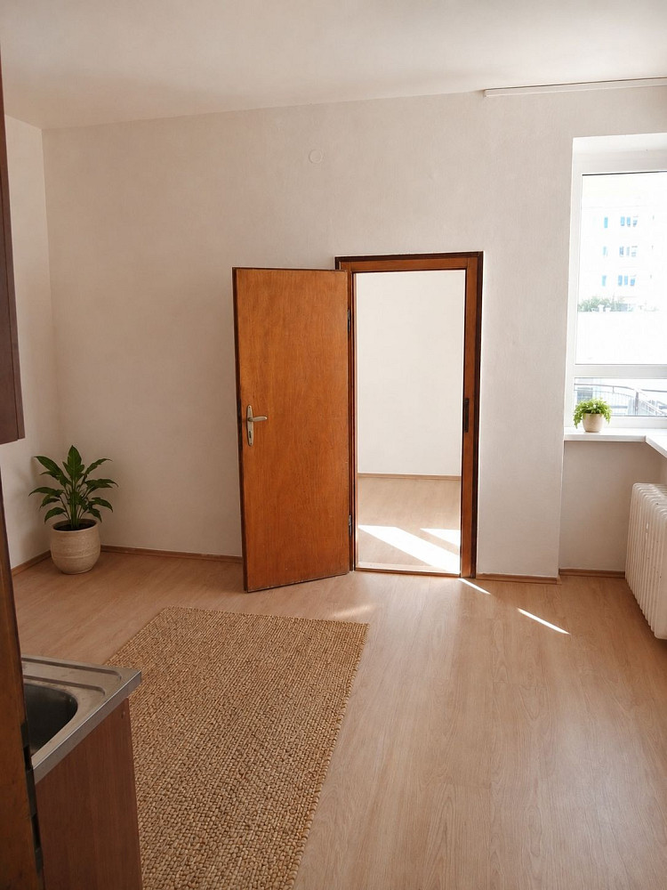 Pronájem bytu 2+kk 31 m² – pohled 3