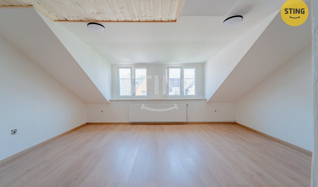 Prodej bytu 1+kk 46 m², Krnov – náhled fotky 2