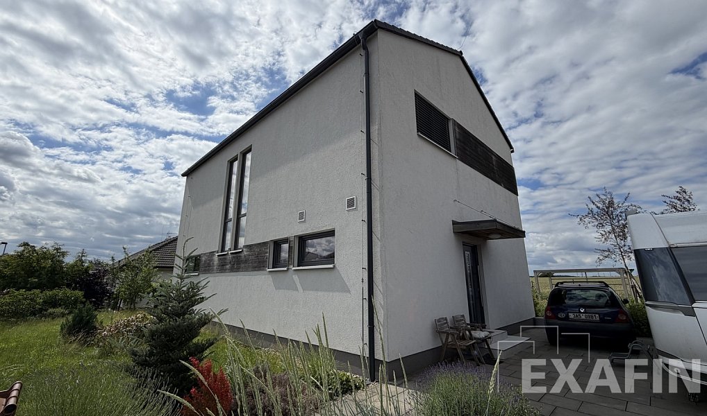 Prodej domu 170 m² s pozemkem 859 m², Kostelec nad Labem – náhled fotky 2