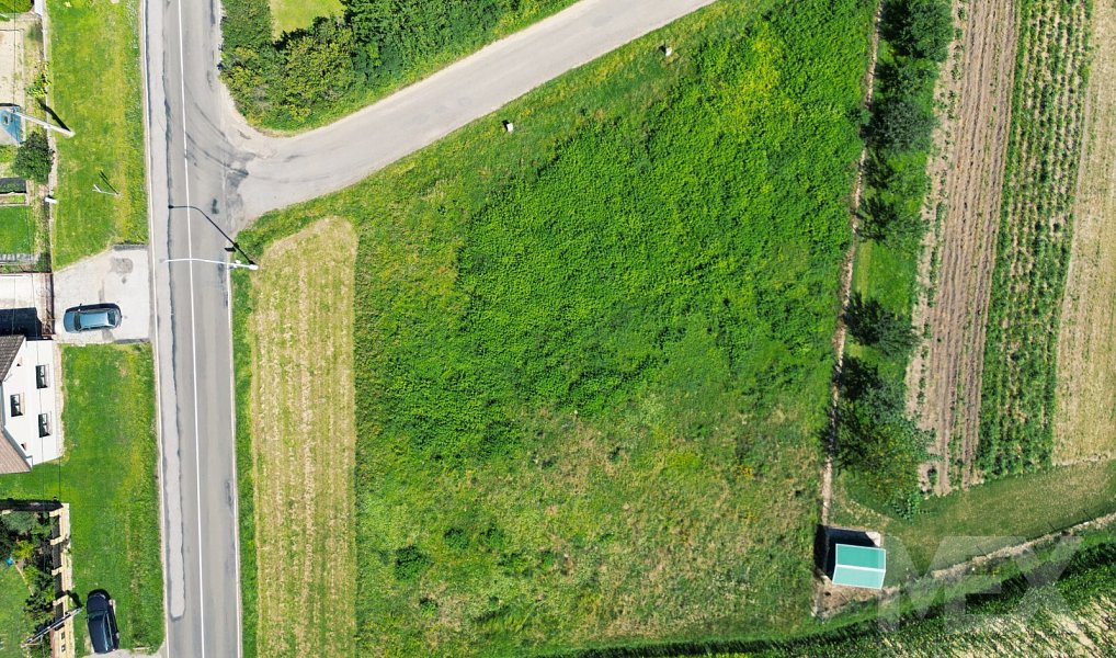 Prodej stavebního pozemku 1 882 m², Nechanice – náhled fotky 3