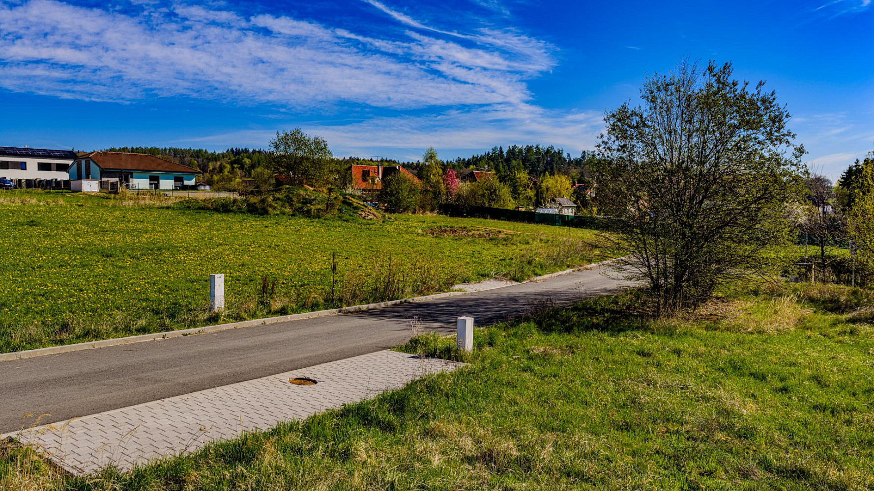 Prodej stavebního pozemku 943 m² – fotografie 3
