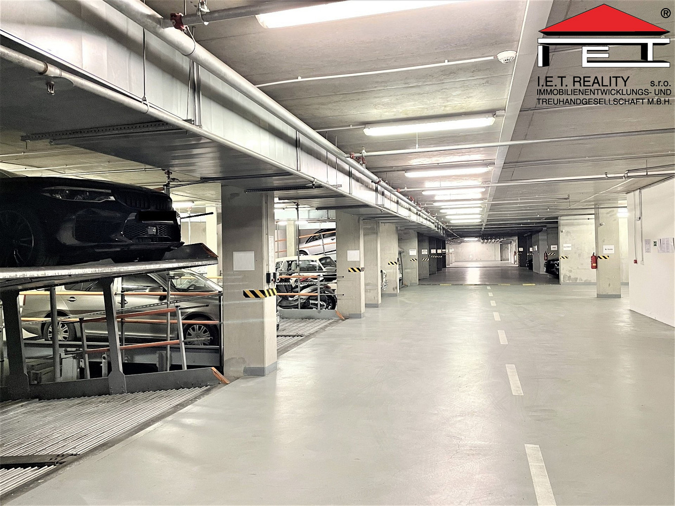 Pronájem garážového stání 10 m2, brno - staré brno — photo 2