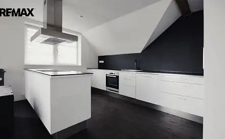 Pronájem bytu 2+kk 121 m²
