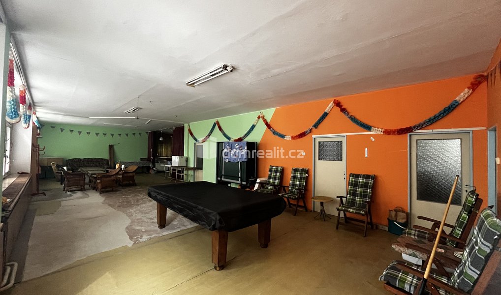 Pronájem obchodních prostor 223 m², Újezdeček – náhled fotky 9