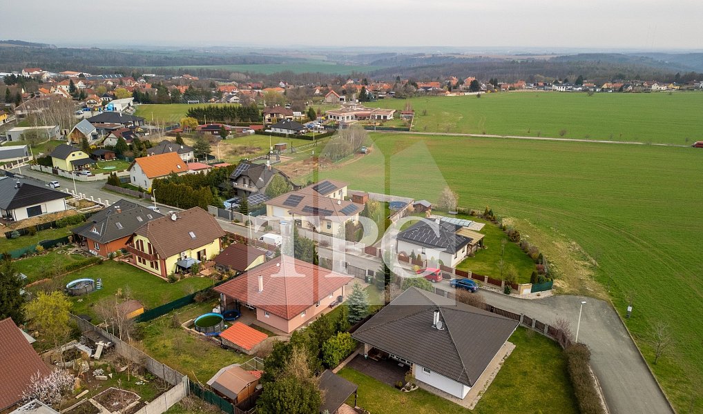 Prodej domu 140 m² s pozemkem 827 m², Doubravčice – náhled fotky 33