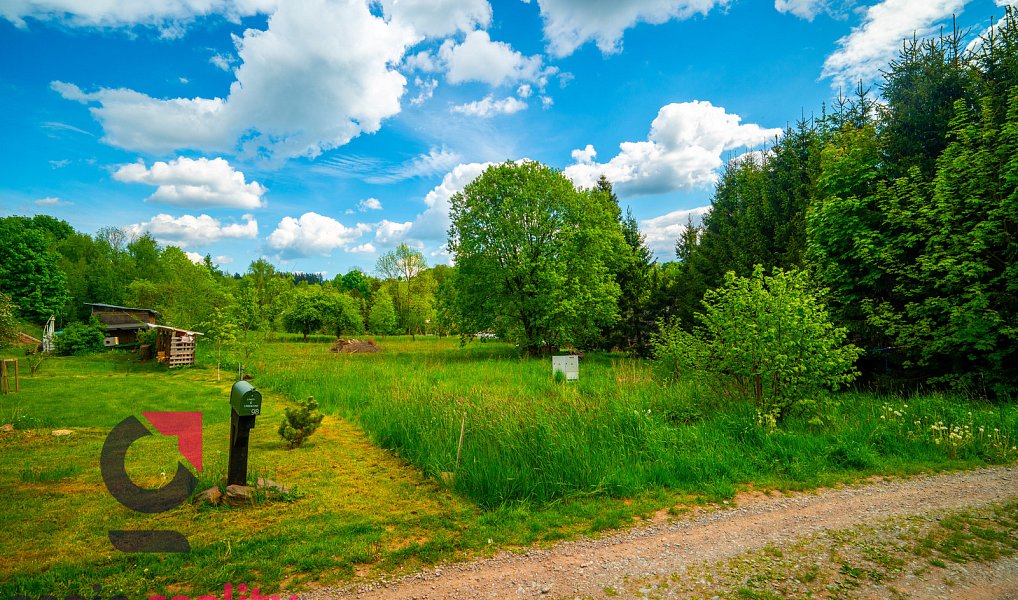 Prodej stavebního pozemku 1 607 m², Dobřany – náhled fotky 2