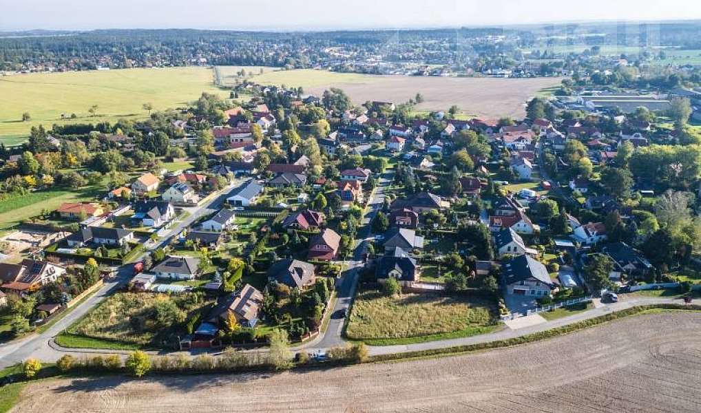 Prodej stavebního pozemku 936 m², Tehovec – náhled fotky 11