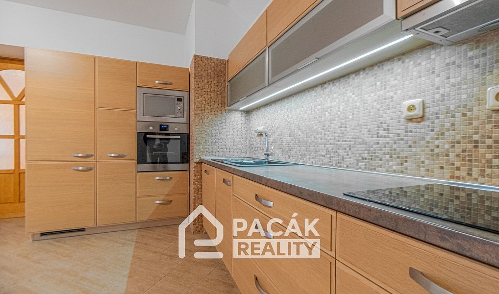 Prodej domu 660 m² s pozemkem 1 434 m², Olomouc – náhled fotky 56