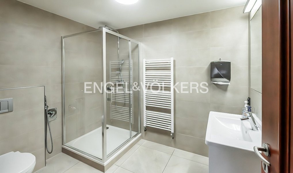 Pronájem kanceláře 700 m², Praha – náhled fotky 15