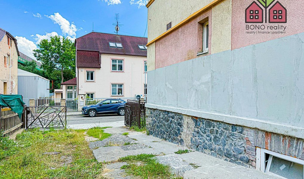 Pronájem bytu 3+1 69 m², Trmice – náhled fotky 17