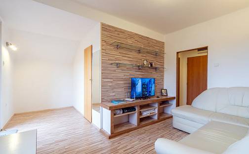 Pronájem bytu 2+1 39 m², Dobev - Velké Nepodřice, okres Písek