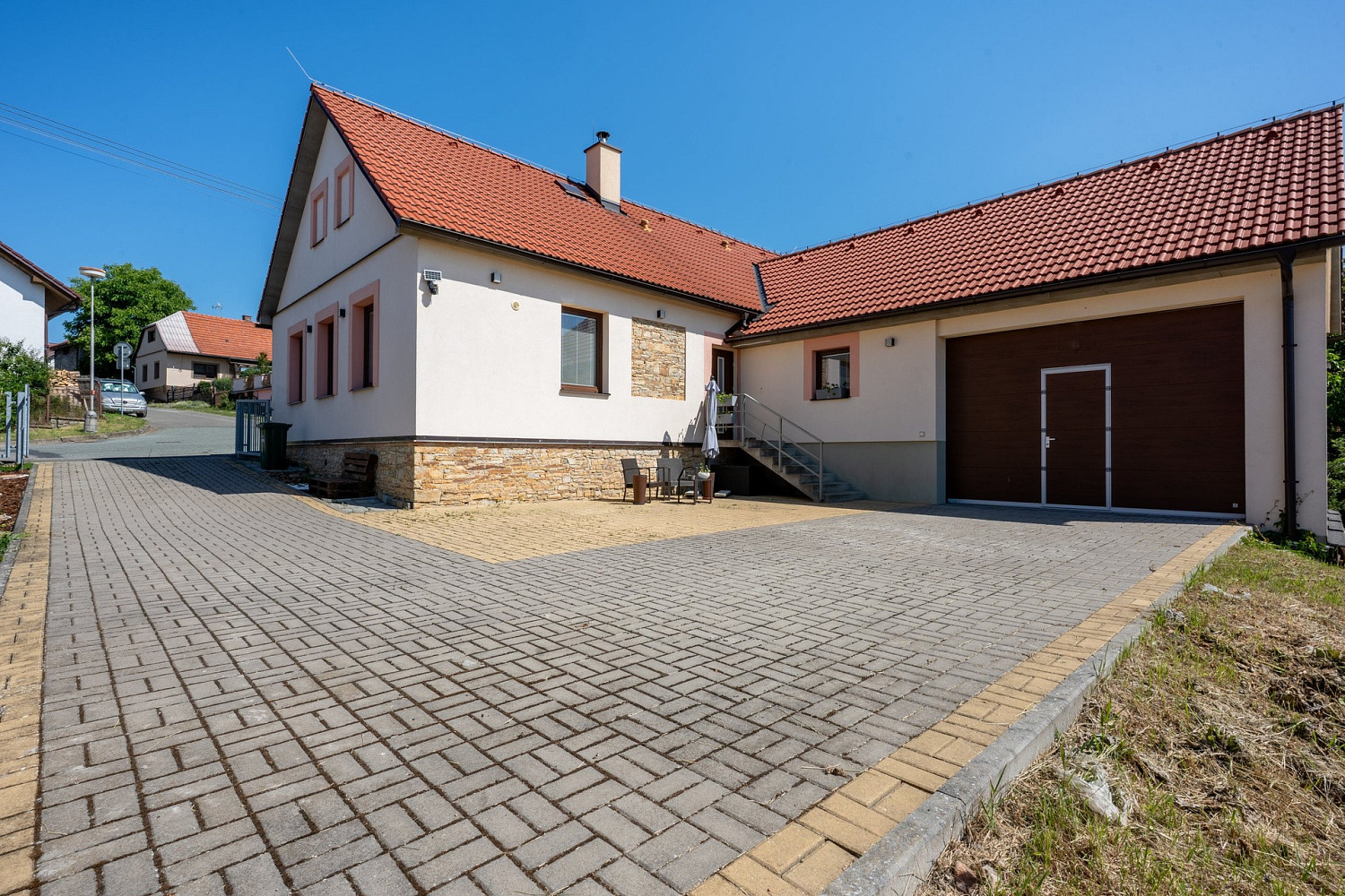 Prodej domu 105 m² s pozemkem 1 117 m² – fotografie 2