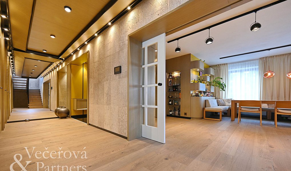 Prodej domu 310 m² s pozemkem 779 m², Popovičky – náhled fotky 10
