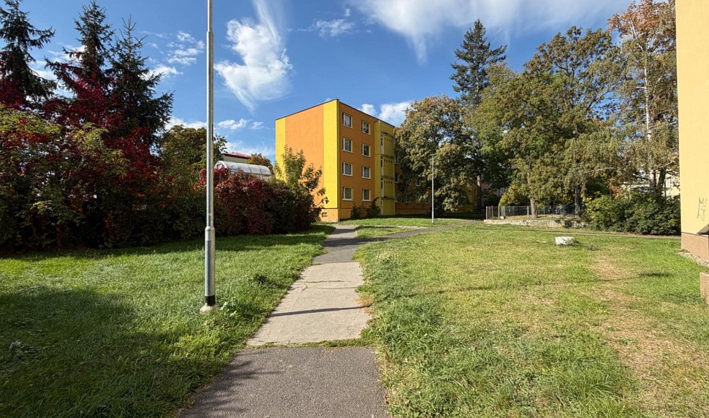 Pronájem bytu 1+kk 20 m², Chomutov – náhled fotky 6