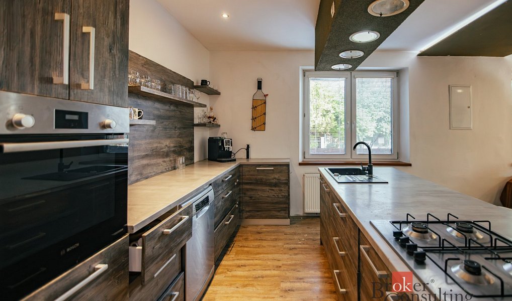 Prodej domu 160 m² s pozemkem 1 395 m², Skřivany – náhled fotky 5