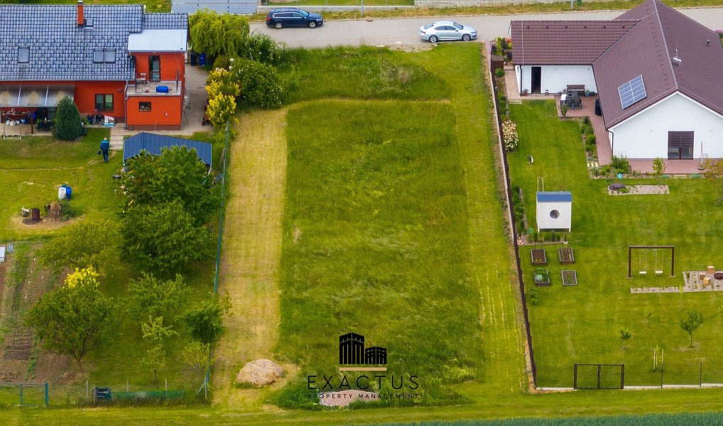 Prodej stavebního pozemku 1 533 m², Šumice – náhled fotky 2