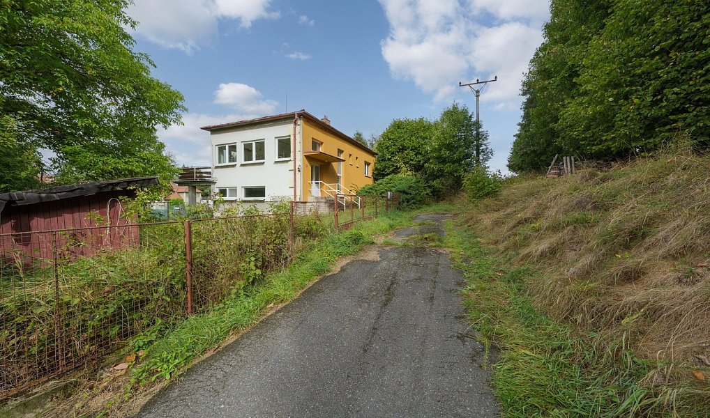 Prodej domu 266 m² s pozemkem 1 065 m², Olešnice – náhled fotky 27