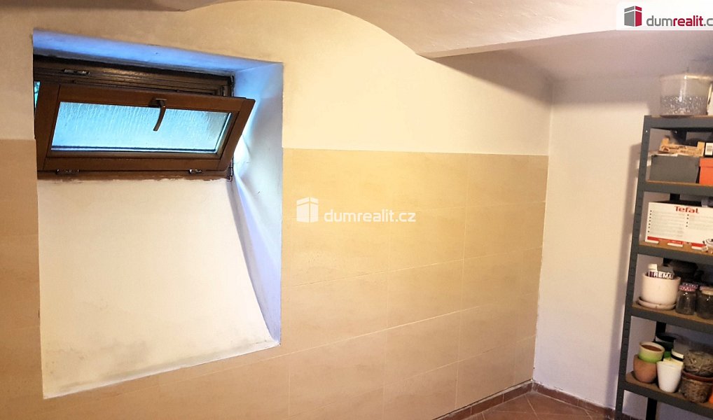 Prodej domu 303 m² s pozemkem 1 885 m², Hodonín – náhled fotky 28