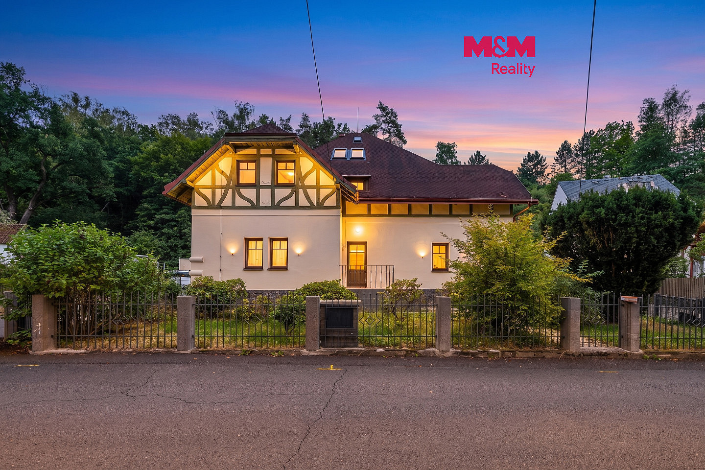 Prodej nájemního domu, činžáku 486 m²