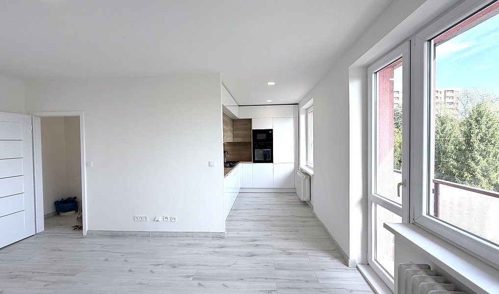 Prodej bytu 2+1 33 m², Karviná – náhled fotky 3