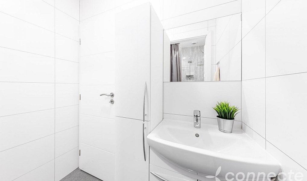 Prodej kanceláře 52 m², Praha – náhled fotky 10