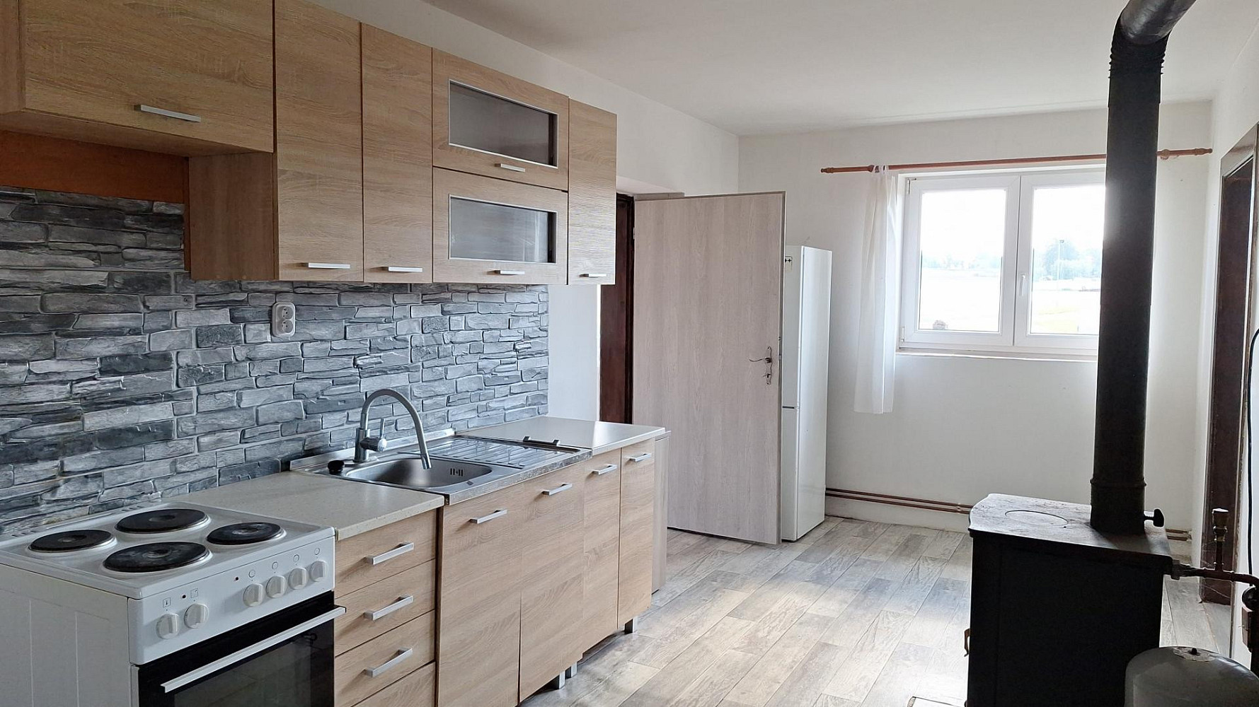 Prodej domu 77 m² s pozemkem 337 m² — photo 2