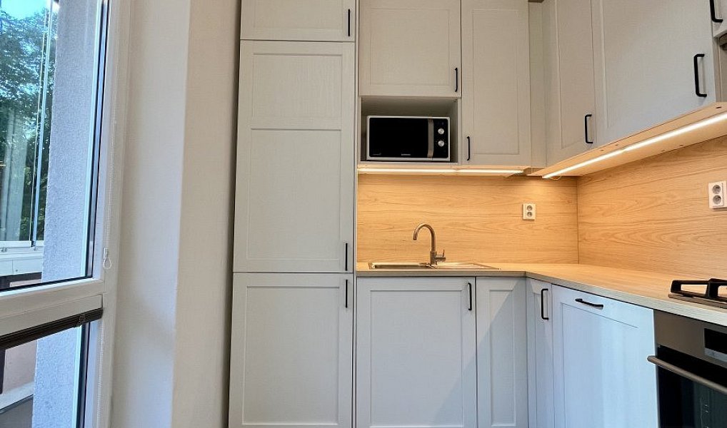 Pronájem bytu 2+1 55 m², Ostrava – náhled fotky 2