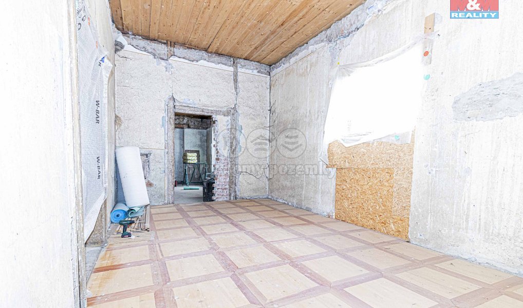 Prodej ubytovacího objektu 983 m², Žáky – náhled fotky 12