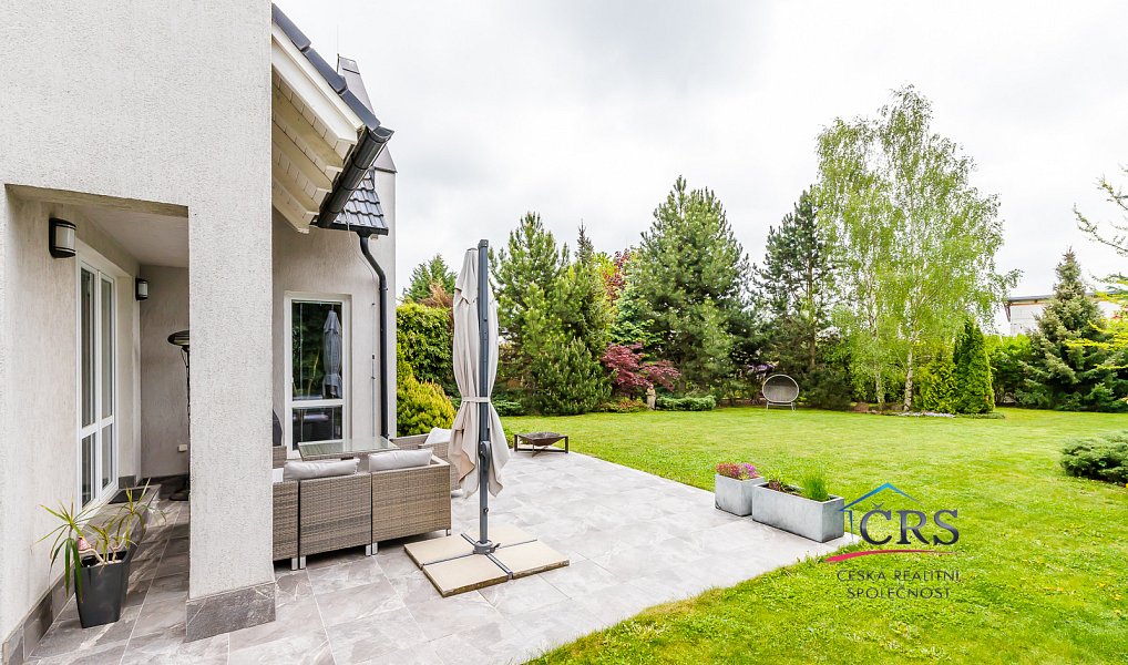 Prodej domu 310 m² s pozemkem 1 176 m², Hostivice – náhled fotky 8