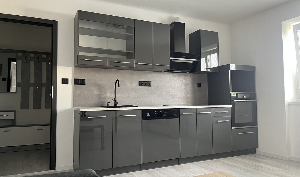 Pronájem bytu 2+kk 36 m², Kladno – náhled fotky 4